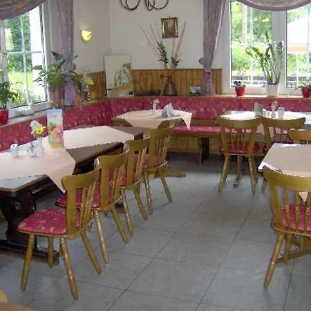 Haus Waldfrieden Hotel 3*