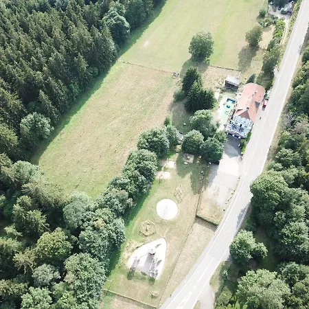 Haus Waldfrieden Hotel 3*